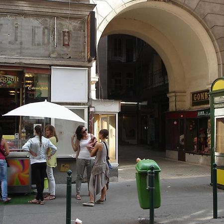 Romantic Centrum Apartman Budapest Eksteriør billede