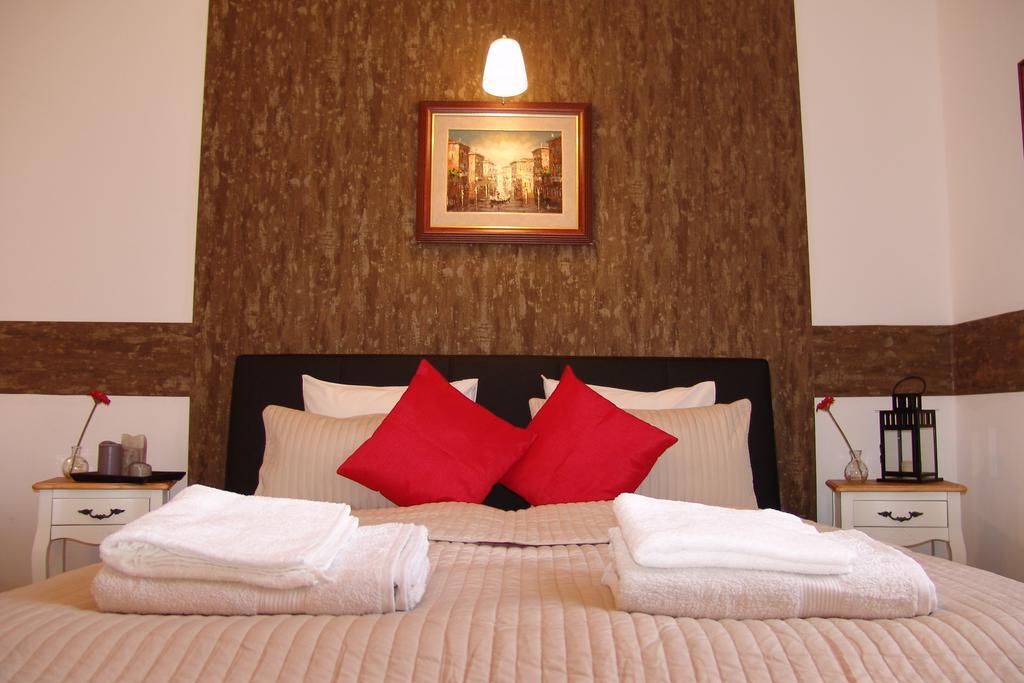 Romantic Centrum Apartman Budapest Eksteriør billede
