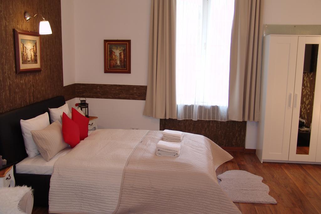 Romantic Centrum Apartman Budapest Eksteriør billede